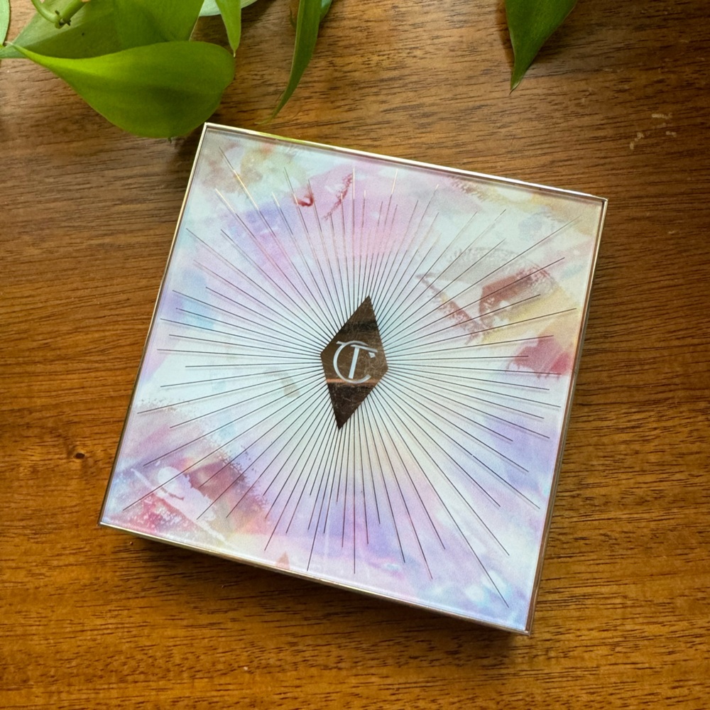 Charlotte Tilbury GLOWGASM FACE PALETTE LOVEGASM
